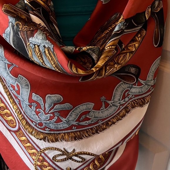 Hermes ‘Bride de Cour’ Scarf. 100% Silk. Made in France. Hand Rolled edges. - Picture 13 of 15